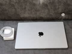 MacBook M1 pro 2021  16GB 512GB 16 inches