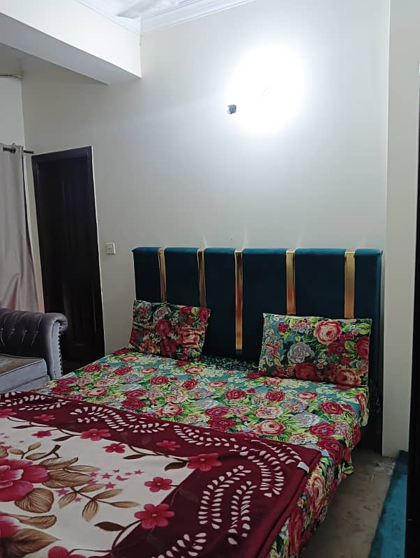 Par day 1bed studio apartment for rent 5