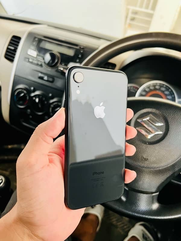 iPhone XR 64gb Jv pta approved Read add carefully 4