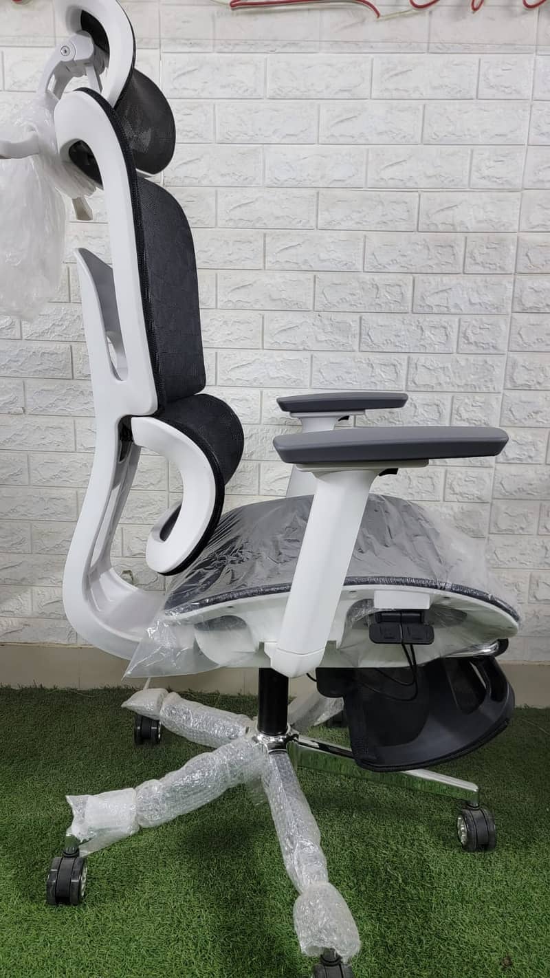 Chair / Executive chair / Office Chair / Chairs for sale in karachi 4