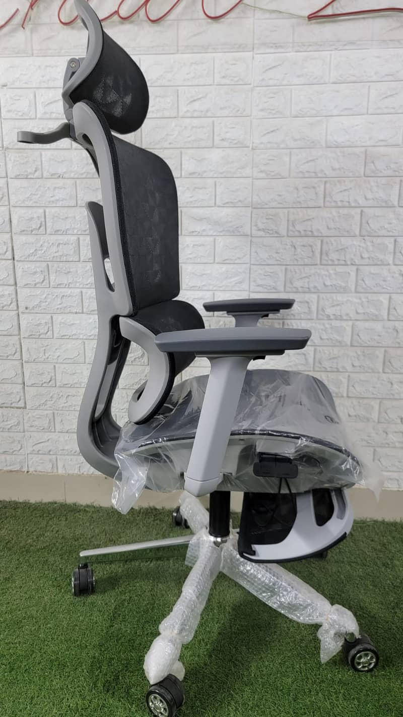 Chair / Executive chair / Office Chair / Chairs for sale in karachi 8