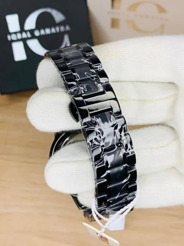 car rim watch luxurious wrist watch 1