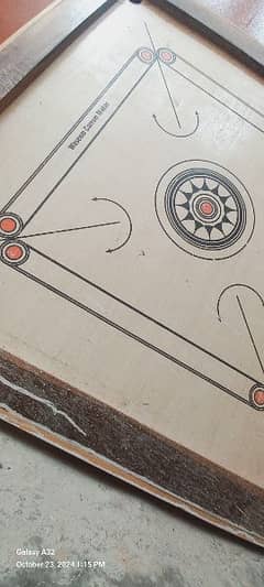 carrom board