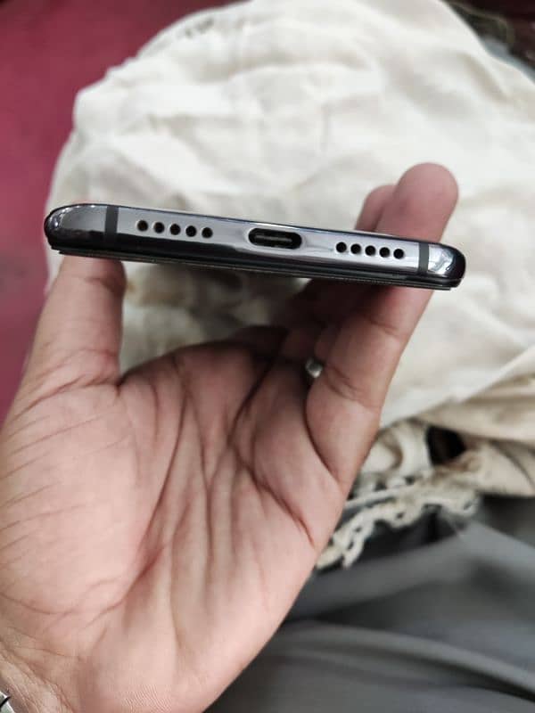 I want to sell OnePlus 7 8+5 ram 256 GB 5