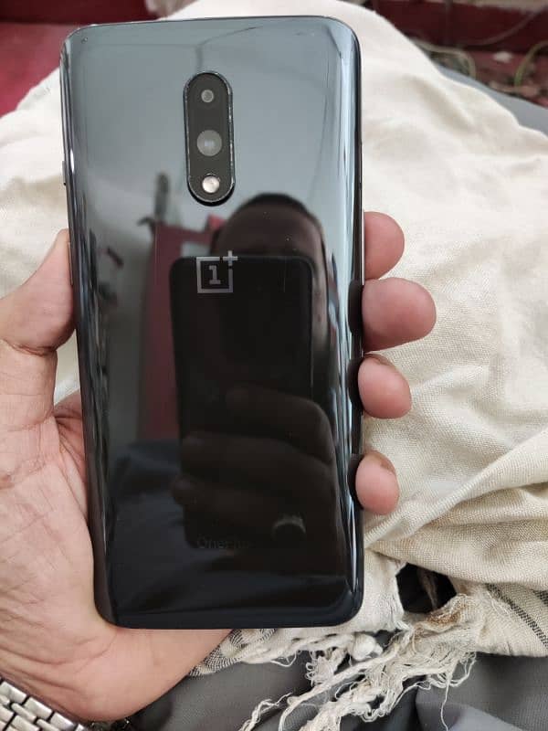 I want to sell OnePlus 7 8+5 ram 256 GB 6