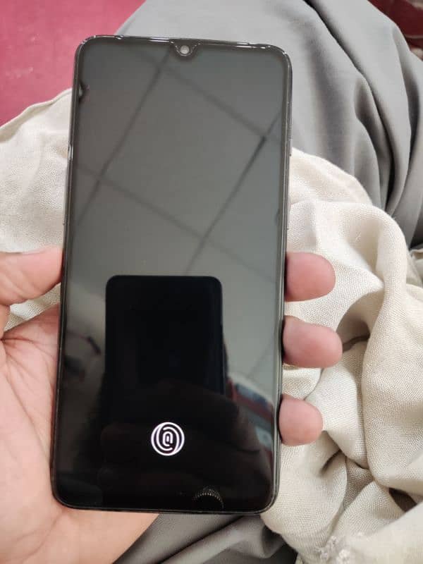 I want to sell OnePlus 7 8+5 ram 256 GB 12