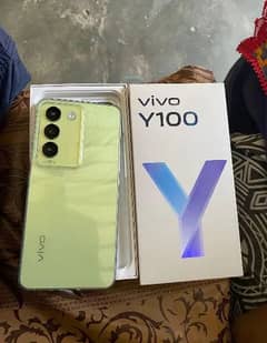 vivo y100 with box 8+8+256 with 9 month wronty