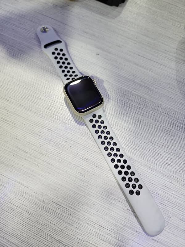 Apple Watch Series 7 41mm Nike Edition GPS 6