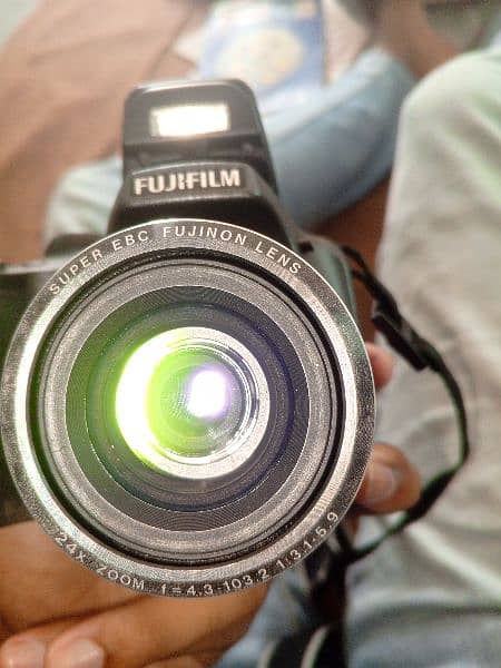 Fujifilm finepix SL240 4