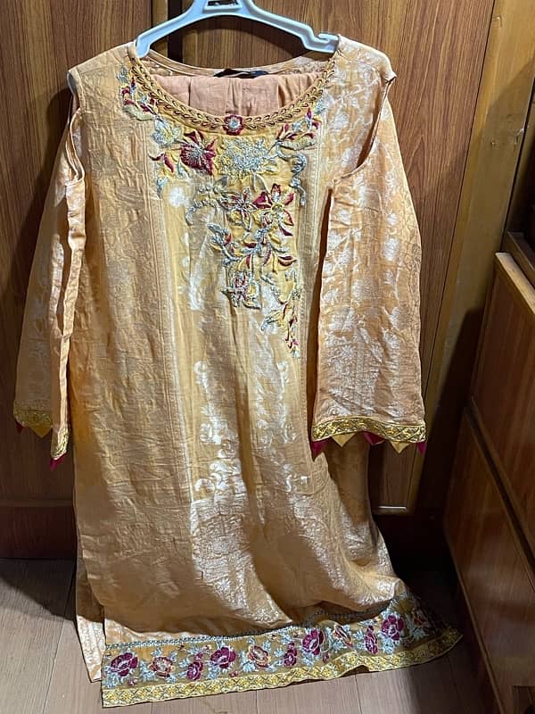 Title: “Beautiful Pre-Owned Wedding Dresses – Worn Only Once” 8