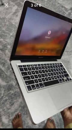 MacBook pro 2011