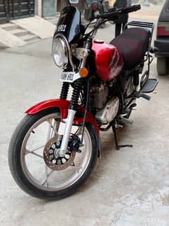 Suzuki GS 150 SE