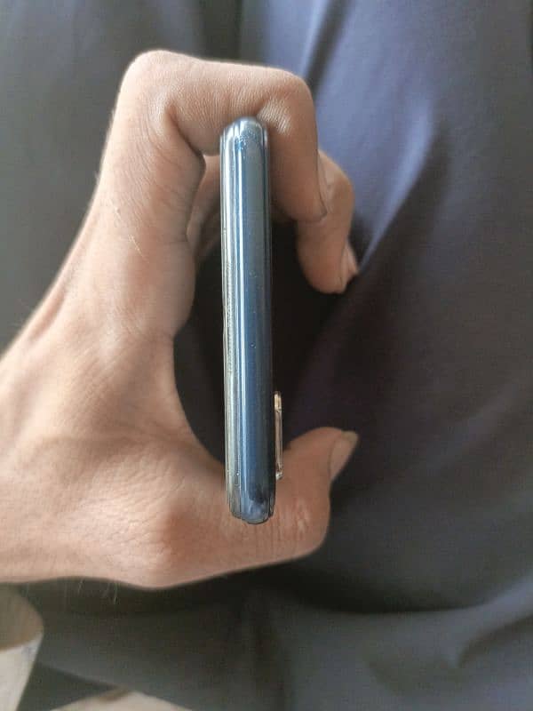 Vivo y12s 3