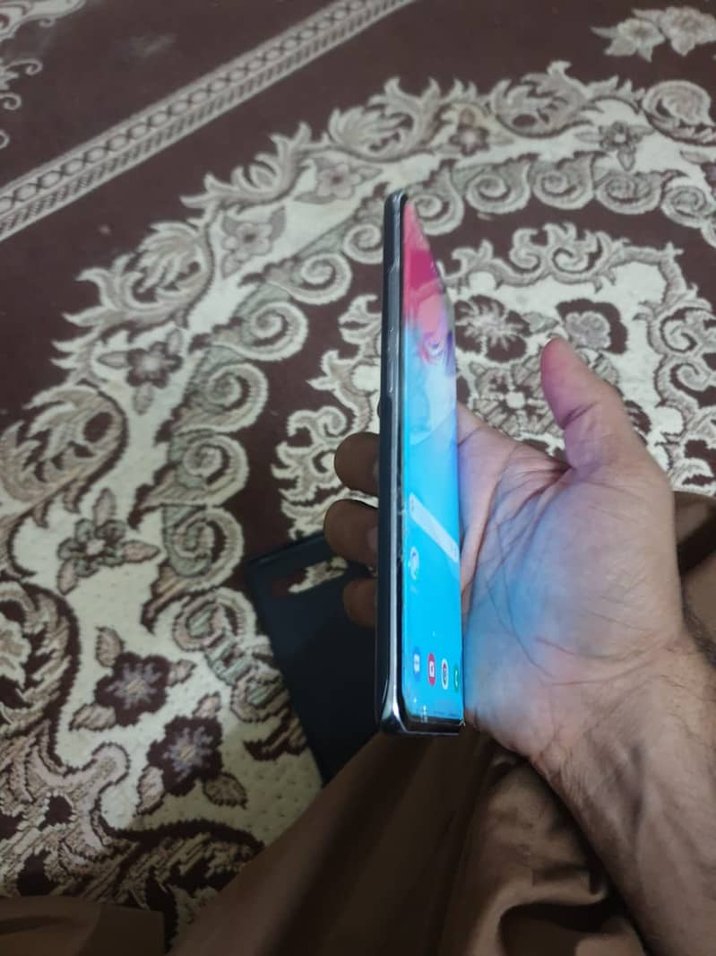 Samsung S10+ 5G (no Dot noShade) 1