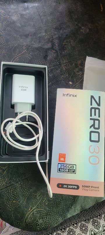 infinix zero 304g 4