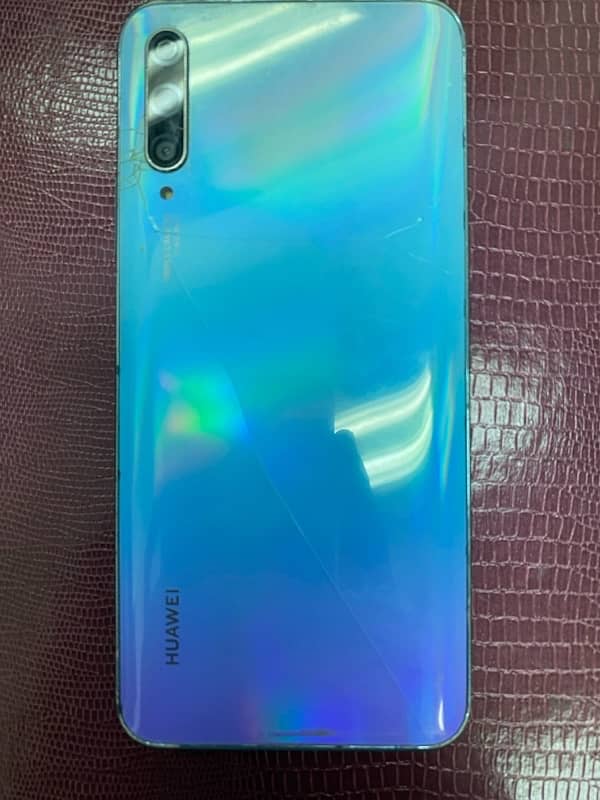 Huawei y9s 6/128 with original box and charger 2