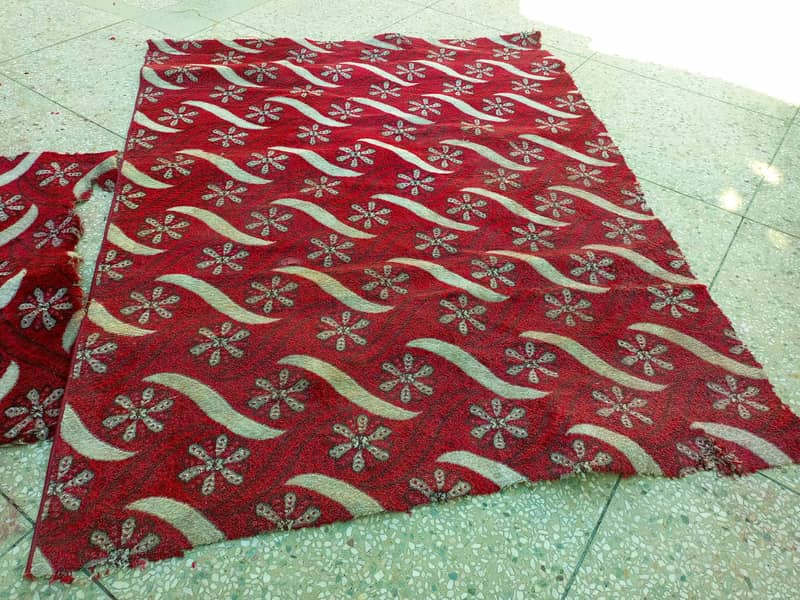 Carpet red flowered 0