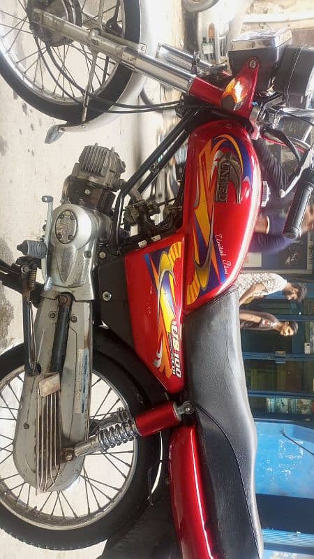 United 100cc 2