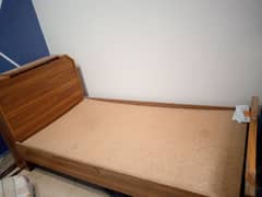 1 single bed used 0