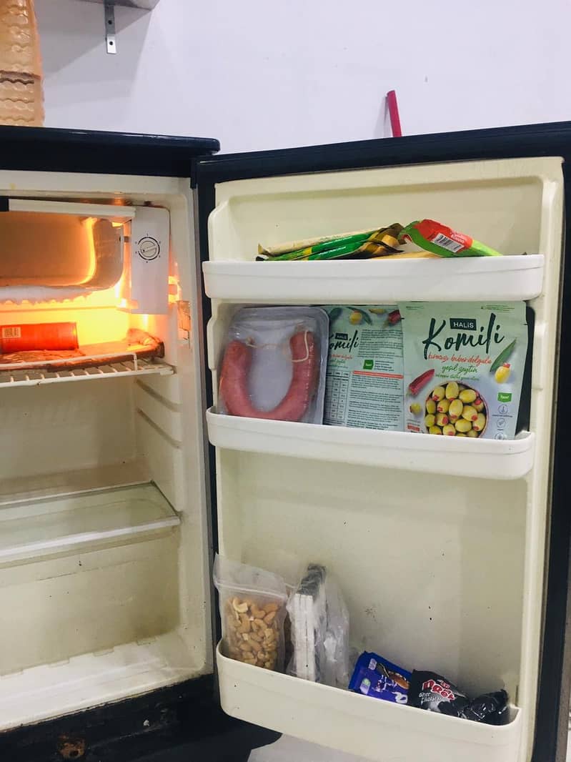 Room Refrigerator 1