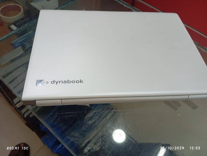 Toshiba dynabook R734 3