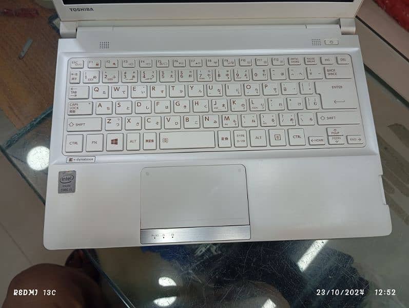 Toshiba dynabook R734 6