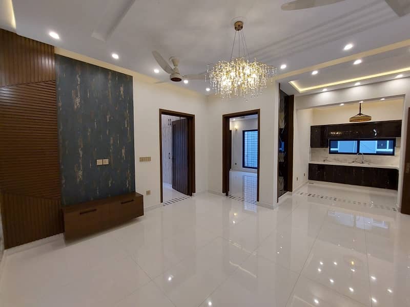 BRAND NEW LUXURY HOUSE FOR SALE 5