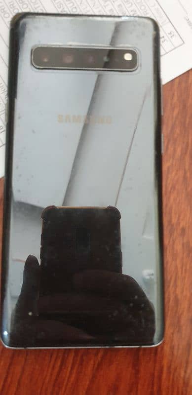 aoa i m selling my s10 5g galaxy 2