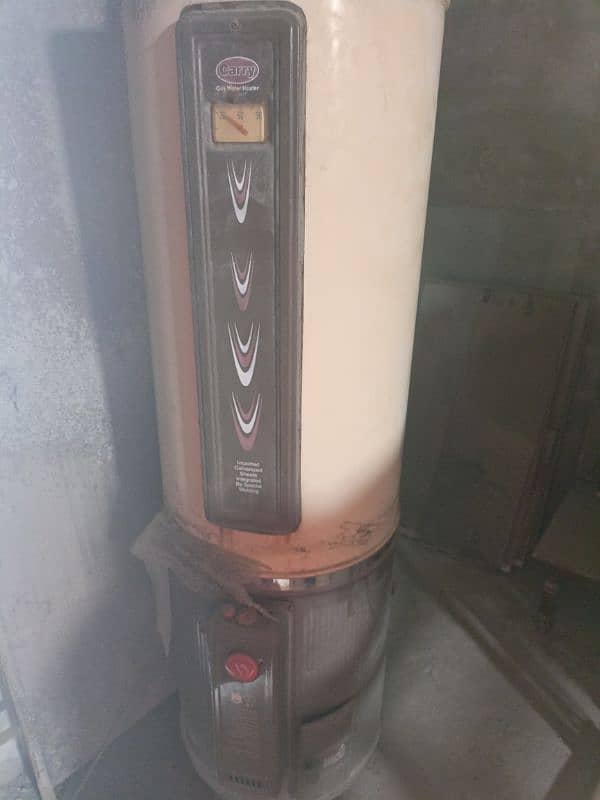 gas water gyser perfect condition 0