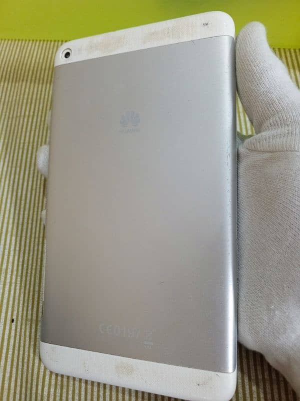 Huawei MediaPad T1 1