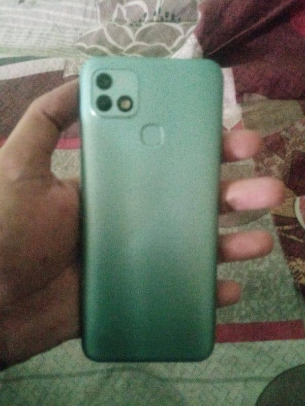 Infinix hot 10i 4/128 in good condition with box 1