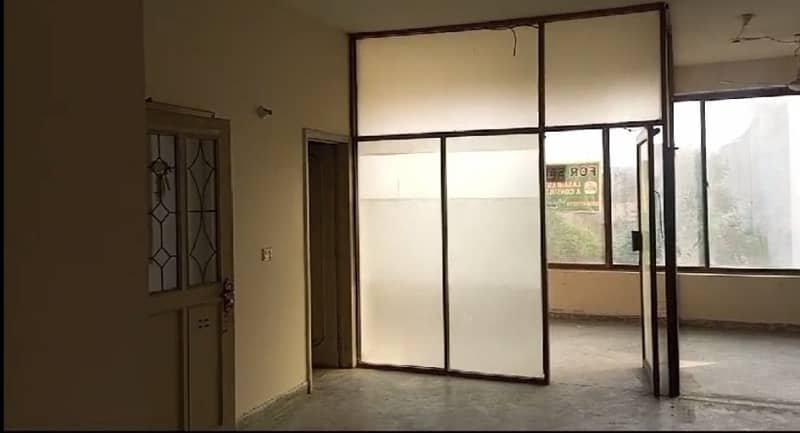 4 Marla 2nd Floor Office For Rent In DHA Phase 1,Block K, Lahore. 0