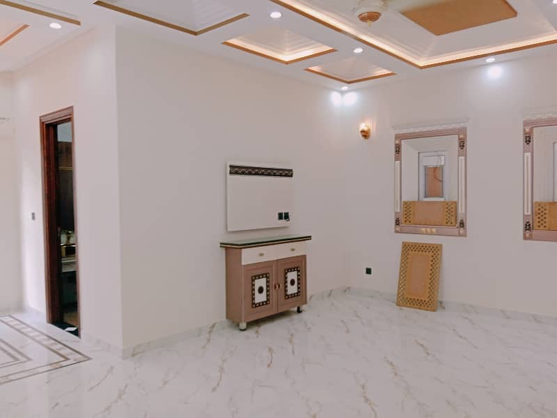 1 Kanal Brand New Dubble storey house available for sale in NfC phase 1 college Road Lahore 39