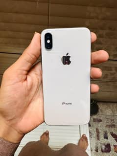 I phone x 256gb condition10by10 all parts. original hai koi b fault ni