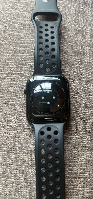 Apple Watch series 6, aluminum case with black nike sports band 0