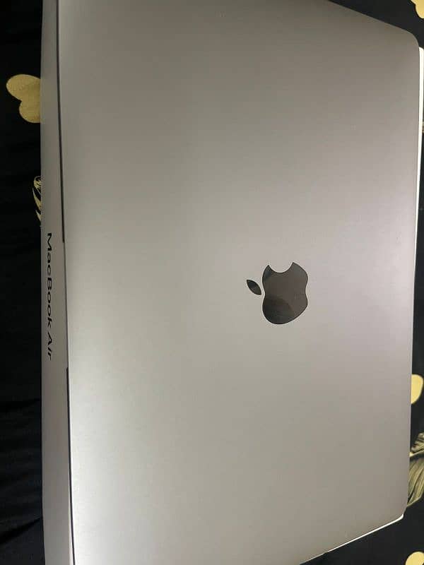 macbook air M1 in mint condition for sale 3