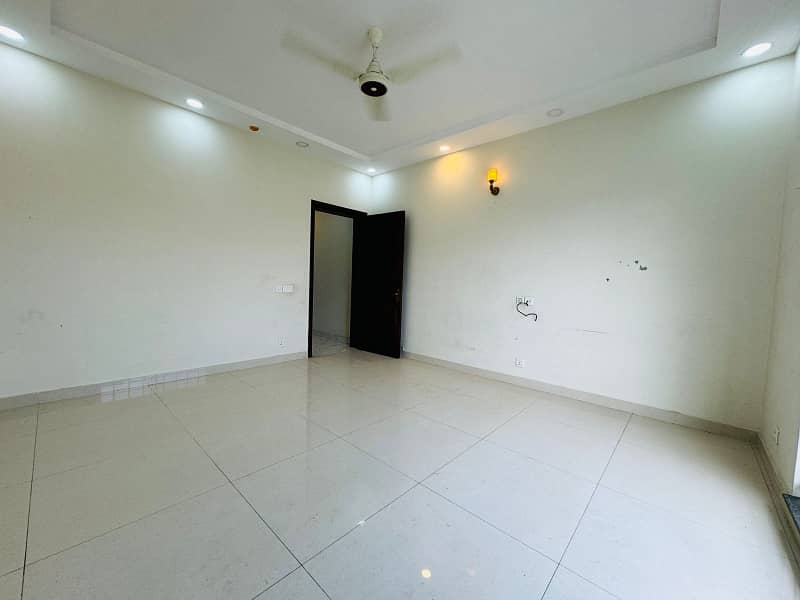 10 Marla Alluring Upper Portion On Top Location For Rent In DHA Phase 6 Lahore 2