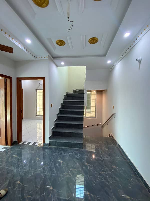 5 MARLA HOT LOCATION VERY RESONABLE PRICE HOUSE FOR SALE IN DHA 11 RAHBER SECTOR 2 9