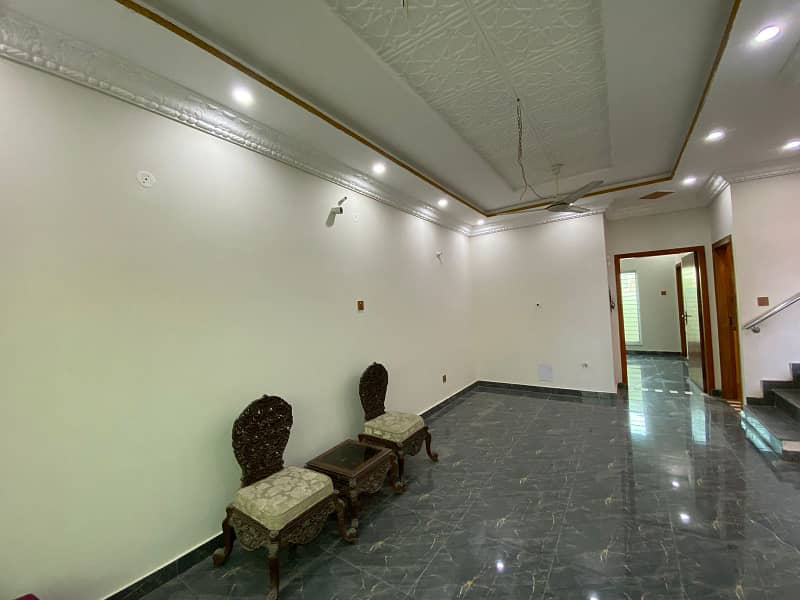 5 MARLA HOT LOCATION VERY RESONABLE PRICE HOUSE FOR SALE IN DHA 11 RAHBER SECTOR 2 10