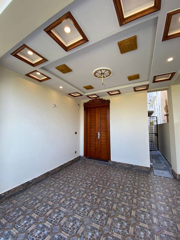 5 MARLA HOT LOCATION VERY RESONABLE PRICE HOUSE FOR SALE IN DHA 11 RAHBER SECTOR 2 15