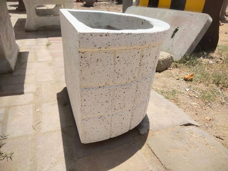 Precast outdoor garden cement planter flower pot 1