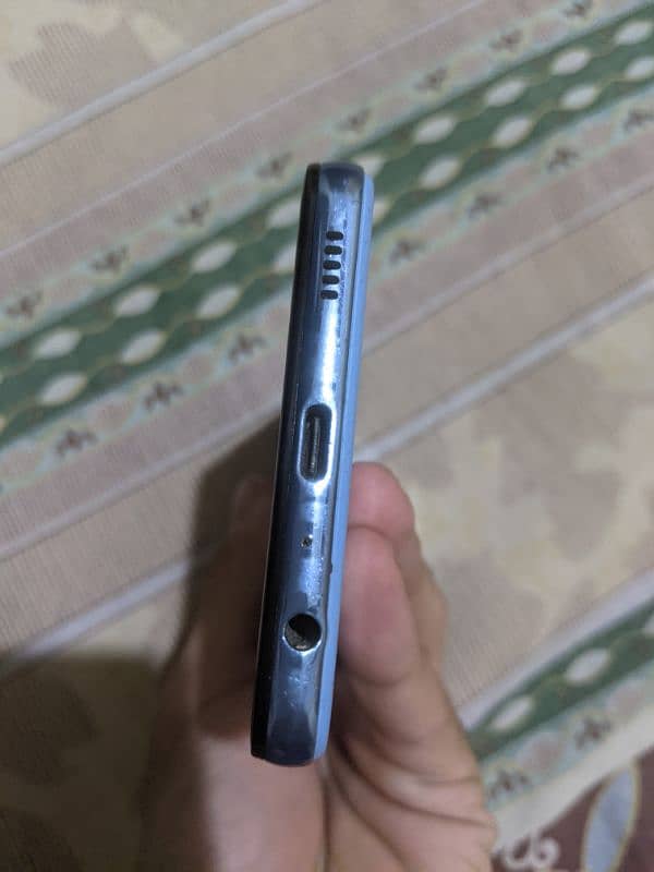 Samsung A32 with original box 3