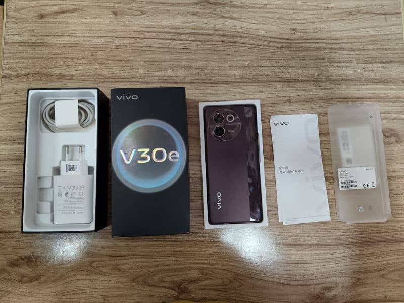 Vivo V30e / 8GB Ram 256GB Storage 2