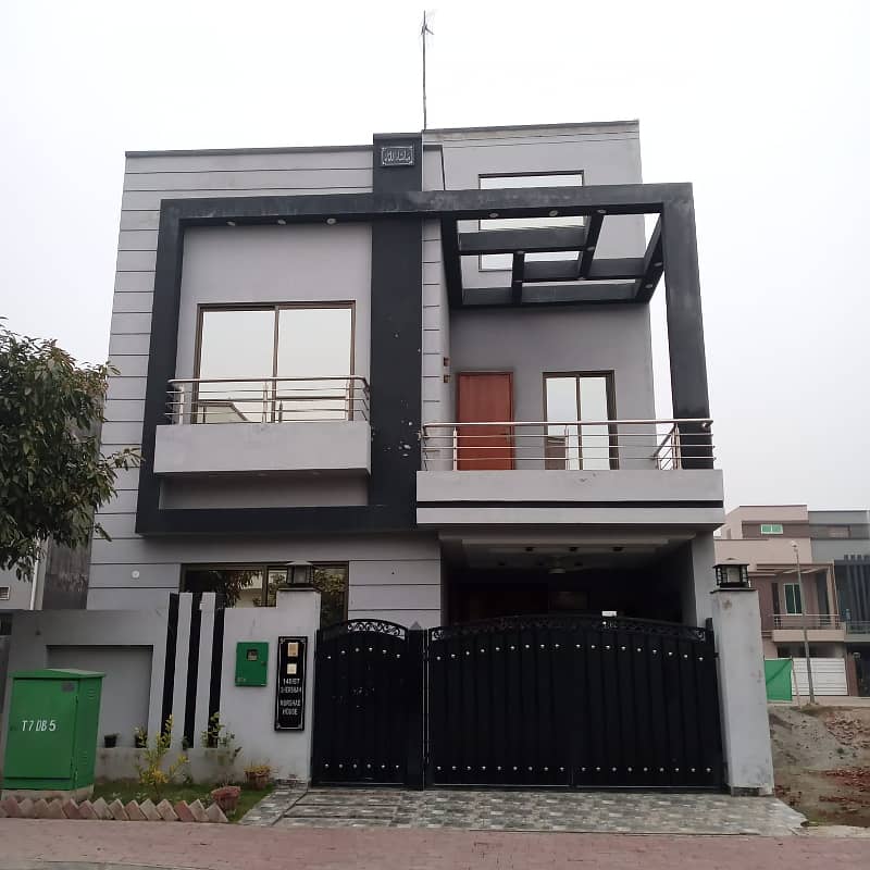 5 Marla Used House Available For Sale In Shershah Block Bahria Town Lahore 8