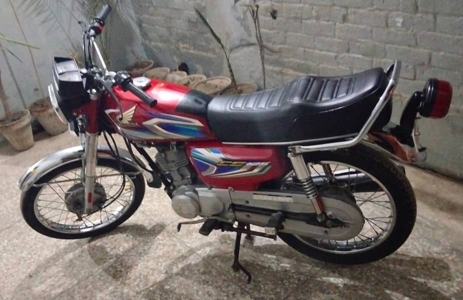 Honda CG 125 2022 9