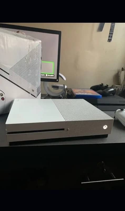 Xbox one S 1TB 1