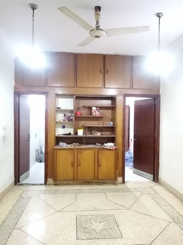 G11 One Bed and One Drawing Ground Portion For Rent for small family 0