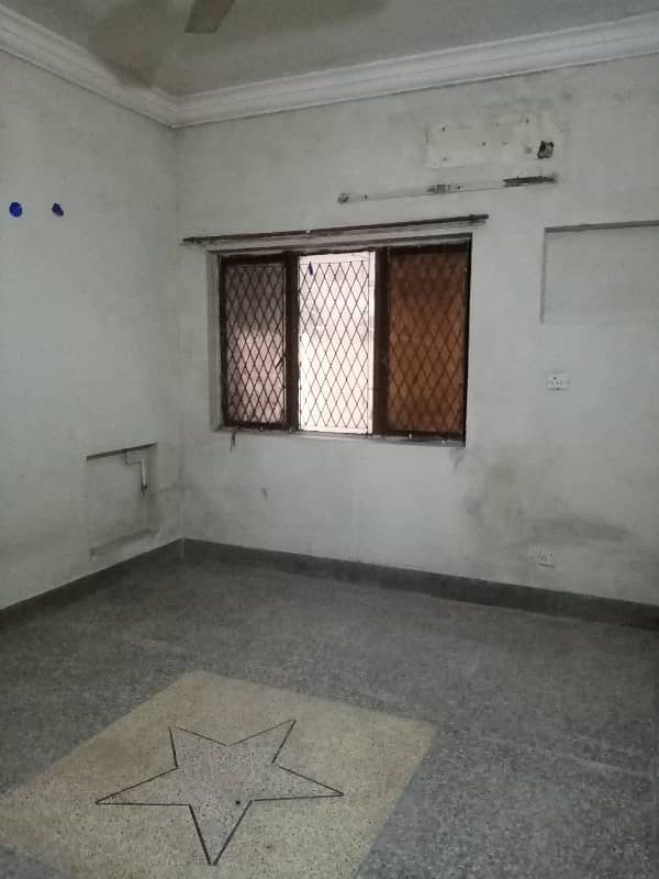 G11 One Bed and One Drawing Ground Portion For Rent for small family 3