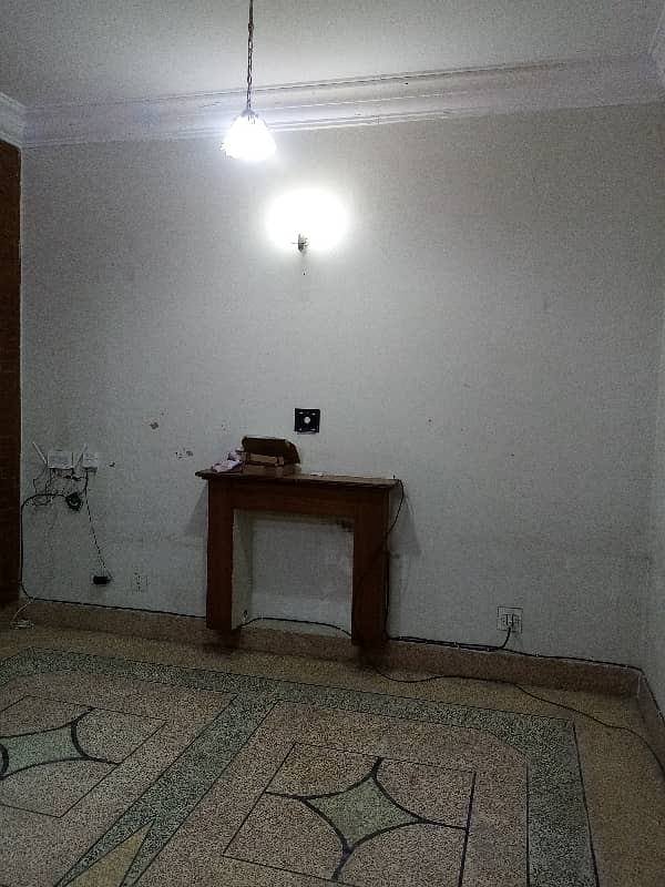 G11 One Bed and One Drawing Ground Portion For Rent for small family 5