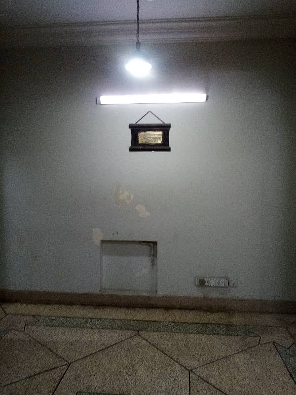 G11 One Bed and One Drawing Ground Portion For Rent for small family 8